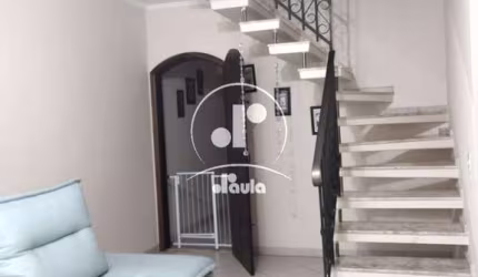 Sobrado à venda em Santo André-SP, Parque Gerassi, 350m² de área. Venha conhecer!