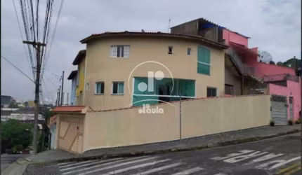 Sobrado à venda, Jardim Las Vegas, Santo André/SP, 2 quartos sendo 1 suíte, 3 banheiros e cozinha planejaods.