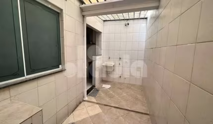 Sobrado de 108m² à Venda em Santo André-SP, no Bairro Jardim - 4 Quartos, 1 Suíte, 1 Sala, 2 Banheiros e 2 Vagas de Garagem