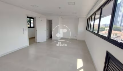 Sala Comercial à Venda em Condomínio de Alto Padrão na Vila Assunção, Santo André-SP: 1 Sala, 1 Banheiro, 1 Vaga - 33m²