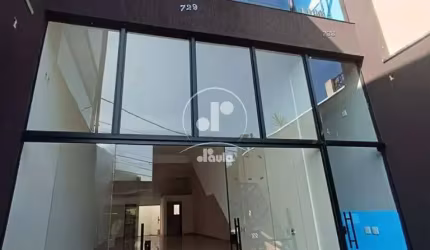 Local privilegiado próximo a transporte coletivo, restaurantes, e demais comércios