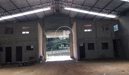 Galpão Industrial à Venda em Rio Grande da Serra-SP - Bairro Sítio Maria Joana: 3 Salas, 3 Banheiros, 3.600,00 m² de Área