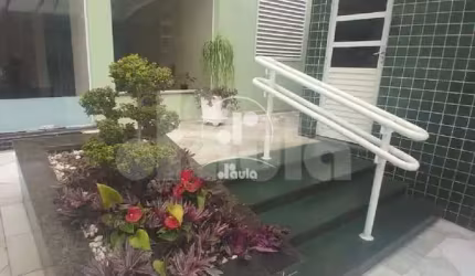 Cobertura 214m2 com vista livre, 3 quartos sendo 1 suíte, 4 vagas, no Bairro Santa Maria em São Caetano do Sul