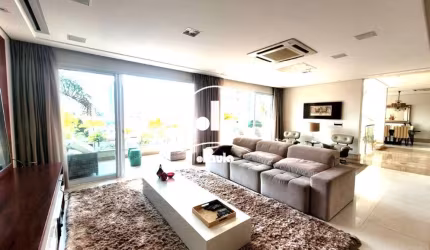 Espetacular casa à venda em São Bernardo do Campo-SP, 4 suítes, 3 salas, 8 banheiros, 6 vagas de garagem, 905m².