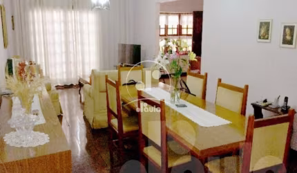 Imperdível Casa à Venda em Santo Andre-SP, Vila Valparaiso: 3 Quartos, 1 Suíte, 1 Sala, 2 Banheiros, 5 Vagas de Garagem, 352m²!