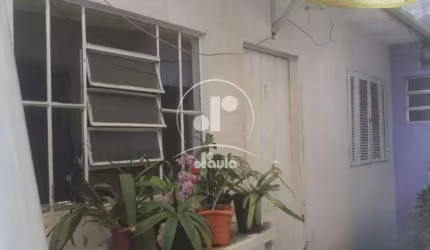 Casa térrea a venda com 190m², 2 dormitórios, 1 banheiros, 5 vagas, na Vila Scarpelli, Santo André/SP.