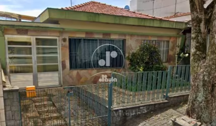 Casa térrea com 250 m² de terreno sendo 10x 25 e construcao 155 m² , Com Edícula , Vila Scarpelli Santo André .