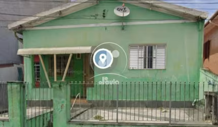 Espaçosa casa de 2 quartos com 2 vagas de garagem na Vila Linda, Santo André-SP - Imperdível oportunidade!