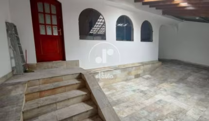Casa a venda para investidor com 232m², 3 dormitórios, 3 vagas, com Piscina, área Gourmet na Vila Guiomar, Santo André, SP