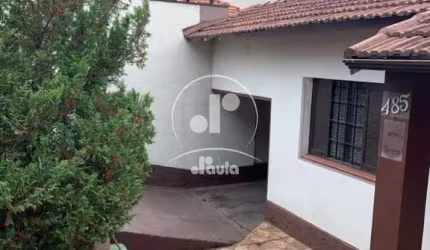 Imperdível oportunidade: Casa à venda em Santo André-SP, Vila Guiomar. 4 quartos, 1 suíte, 2 salas, 2 banheiros, 6 vagas, 276m².