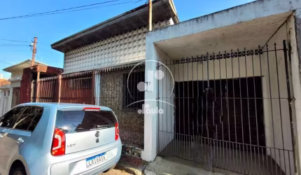 Casa antiga térrea com edícula para venda, 300m² na Vila Guiomar em Santo André.