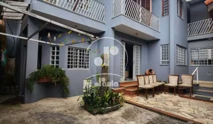 Casa residencial / comercial com 2 casas no quintal para venda na Vila Bastos - Santo André
