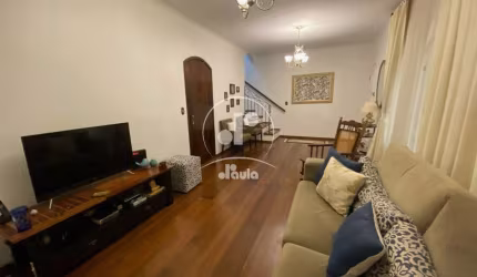 Sobrado à venda em Santo André-SP, Vila Alpina: 3 quartos, 1 suíte, 3 banheiros, 3 vagas, 291m²!