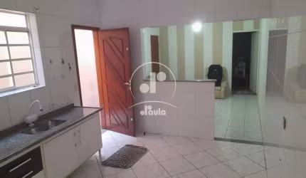 Casa de 201m² à venda em Santo André-SP, Parque Novo Oratório: 3 quartos, 1 sala, 2 banheiros, 2 vagas. Imperdível!