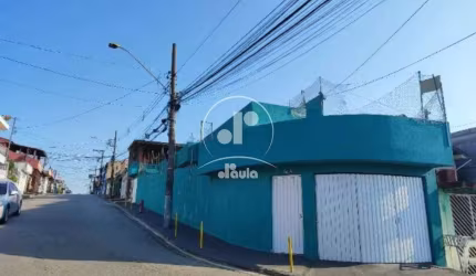 Casa Térrea a venda no Jardim do Estádio Santo André ,com cobertura , 3 vagas, casa de esquina.