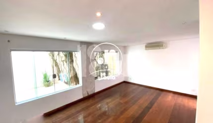 Imperdível oportunidade: Casa à venda em Santo André-SP, bairro Campestre, 1 quarto, 1 suíte, 1 sala, 1 banheiro, 6 vagas, 181m².