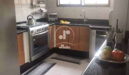 Apartamento Com Luz Natural 163m² - Próximo à Avenida Portugal. Aceita permuta por apartamento ou sobrado na região.