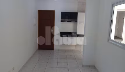 Apartamento à venda no Jardim Stella, Santo André-SP: 2 quartos, 1 suíte, 1 sala, 2 banheiros, 1 vaga de garagem, 50m². Aproveite!