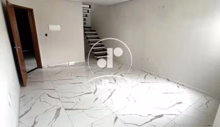 Apto sem condomínio com elevador 2 dorms 1 suíte