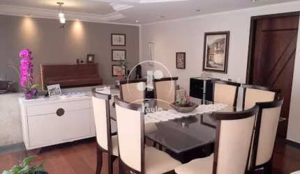 Apartamento à venda no Centro de Santo André, 196 m², 4 dormitórios, 1 suíte, 2 vagas de garagem.