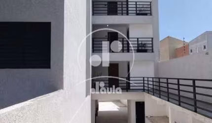 Apartamento à venda em Santo André-SP, Vila Príncipe de Gales: 2 quartos, 1 sala, 1 banheiro, 1 vaga de garagem, 40m². Venha conferir!
