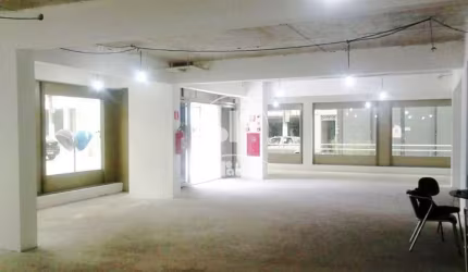 Salão Comercial para aluguel, Rudge Ramos em São Bernardo do Campo/SP, 4 banheiros, 6 vagas - Ref. 30844