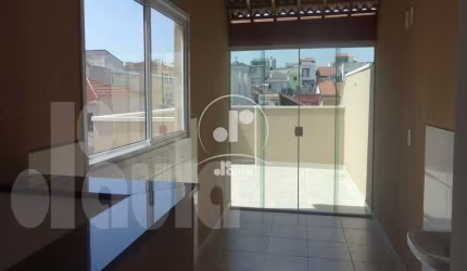 Cobertura de 98m² à venda em Santo André-SP! 2 quartos, 1 sala, 1 banheiro, 1 vaga de garagem. Venha conferir!