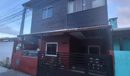 Casa com 4 quartos à venda no São João do Rio Vermelho, Florianópolis  por R$ 325.000