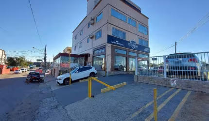 Sala comercial com 1 sala para alugar na Avenida Governador Ivo Silveira, 3568, Capoeiras, Florianópolis, 67 m2 por R$ 1.500