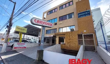 Sala comercial com 3 salas para alugar na Avenida Josué Di Bernardi, 478, Campinas, São José, 89 m2 por R$ 1.600