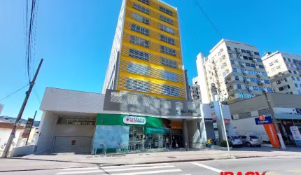 Ponto comercial com 1 sala para alugar na Rua Lauro Linhares, 2055, Trindade, Florianópolis, 30 m2 por R$ 2.770