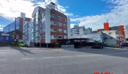 Apartamento com 3 quartos para alugar na Rua Delminda Silveira, 535, Beira Mar, Florianópolis, 78 m2 por R$ 3.800