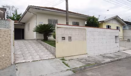 Casa com 2 quartos para alugar na Rua Santarém, 174, Forquilhas, São José, 100 m2 por R$ 2.800
