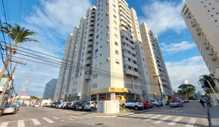 Apartamento com 2 quartos para alugar na Rua Quinze de Novembro, 150, Campinas, São José, 67 m2 por R$ 2.000