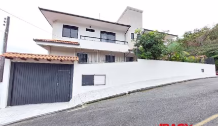 Apartamento com 1 quarto para alugar na Rua do Marfim, 203, Monte Verde, Florianópolis, 45 m2 por R$ 2.300