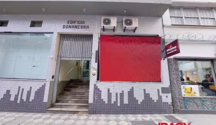 Sala comercial com 4 salas para alugar na Rua Tiradentes, 136, Centro, Florianópolis, 33 m2 por R$ 2.000