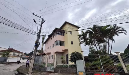 Apartamento com 2 quartos para alugar na Rua Docilicio Luz, 570, São Luiz, São José, 55 m2 por R$ 1.500