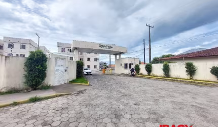 Apartamento com 2 quartos para alugar na Rua Nereu Ghizoni, 890, Guarda do Cubatão, Palhoça, 46 m2 por R$ 1.000