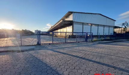 Barracão / Galpão / Depósito para alugar na Rua Sebastião Lara, 00, Universitários, Biguaçu, 3118 m2 por R$ 85.000