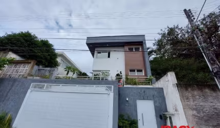 Casa com 3 quartos para alugar na Rua Professor João Tolentino, 71, Agronômica, Florianópolis, 230 m2 por R$ 15.000