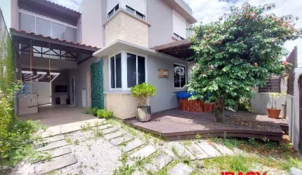 Casa com 3 quartos para alugar na Todas as Luas, 31, Campeche, Florianópolis, 127 m2 por R$ 6.000