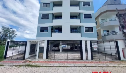 Apartamento com 2 quartos para alugar na Rua 25 de Novembro, 116, Caminho Novo, Palhoça, 69 m2 por R$ 1.900