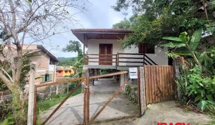 Casa com 3 quartos para alugar na Canto dos Pássaros, 105, Lagoa da Conceição, Florianópolis, 136 m2 por R$ 5.500