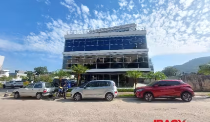 Sala comercial para alugar na Rua Orlando Phillipi, 100, Saco Grande, Florianópolis, 200 m2 por R$ 17.950