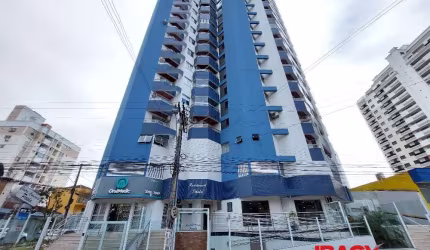 Apartamento com 2 quartos para alugar na Rua Irmãos Vieira, 300, Campinas, São José, 69 m2 por R$ 2.600