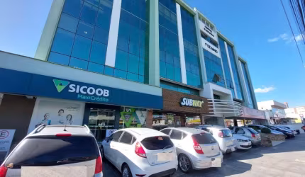 Ponto comercial com 1 sala para alugar na Avenida Leoberto Leal, 604, Barreiros, São José, 296 m2 por R$ 8.800