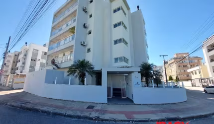 Apartamento com 2 quartos para alugar na Rua Milão, 170, Pagani, Palhoça, 66 m2 por R$ 2.000