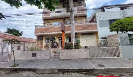 Sala comercial para alugar na R. Profa. Enoé Schutel, 168, Trindade, Florianópolis, 15 m2 por R$ 3.250