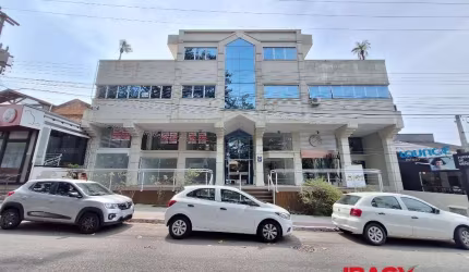 Sala comercial com 1 sala para alugar na Avenida Afonso Delambert Neto, 619, Lagoa da Conceição, Florianópolis, 55 m2 por R$ 2.400