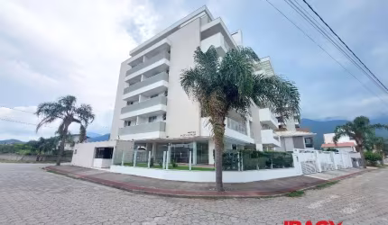 Apartamento com 3 quartos para alugar na Rua Raul Leonardo Weiss, 287, Praia de Fora, Palhoça, 99 m2 por R$ 2.800